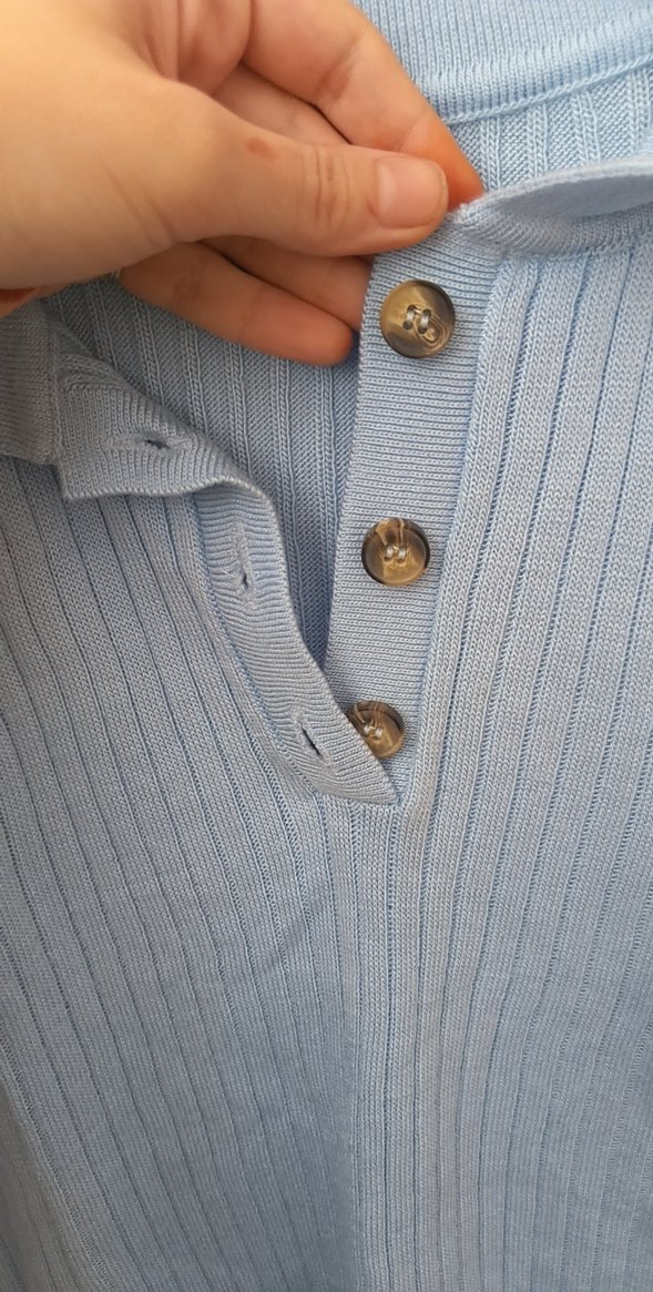 Düğmeli Mavi Polo Yaka Kadın Kısa Kollu Triko - Görsel 3