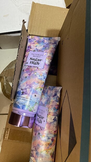 Victoria?s Secret Sugar High vücut Losyonu