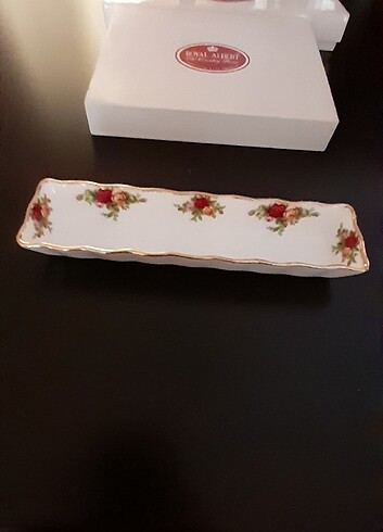 Royal Albert old country roses