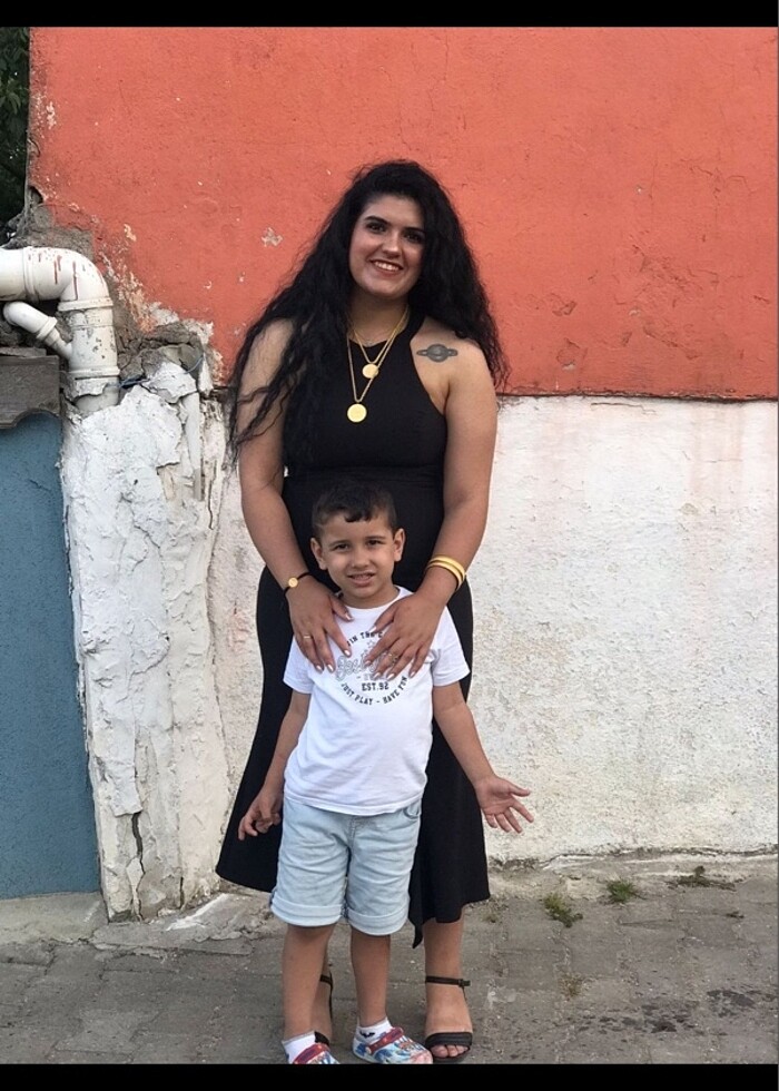 Sıyah volanlı elbise - Görsel 2