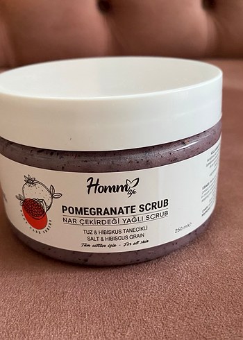 Nar Çekirdeği Yağlı Vücut Peelingi 250 ml