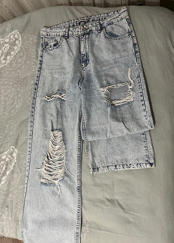 Gri Yırtık Detaylı Midi Kot Pantolon - Görsel 2