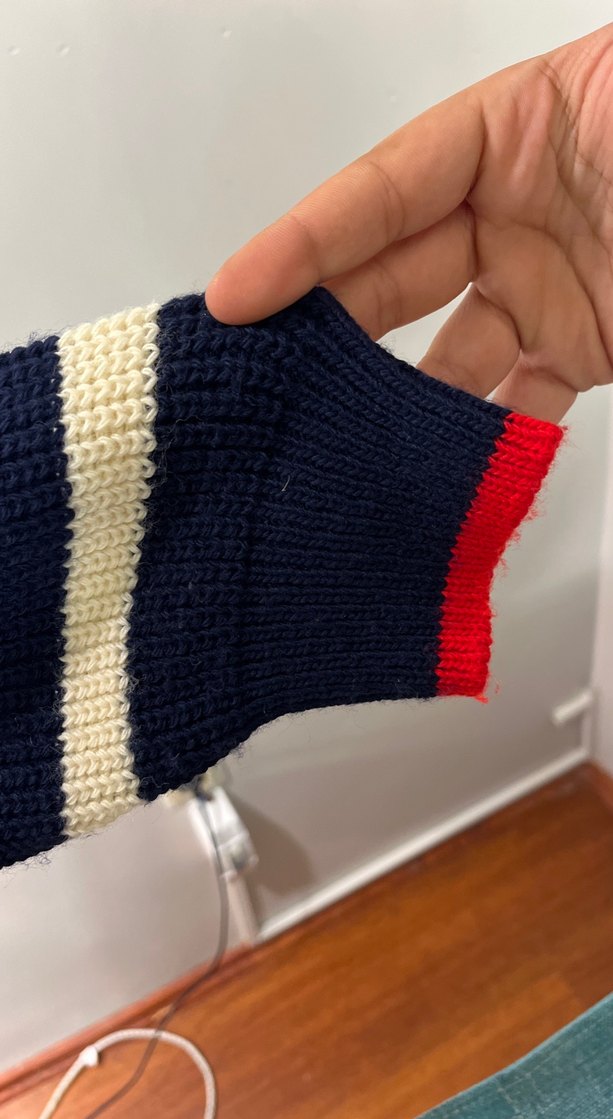 Çizgili V Yaka Kısa Triko Hırka - Görsel 3