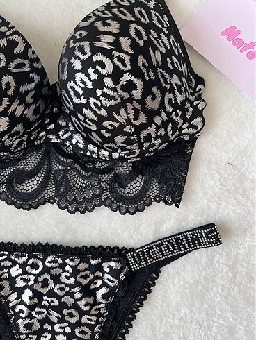 Victoria s Secret Kenarları taşlı gümüş leopar takım