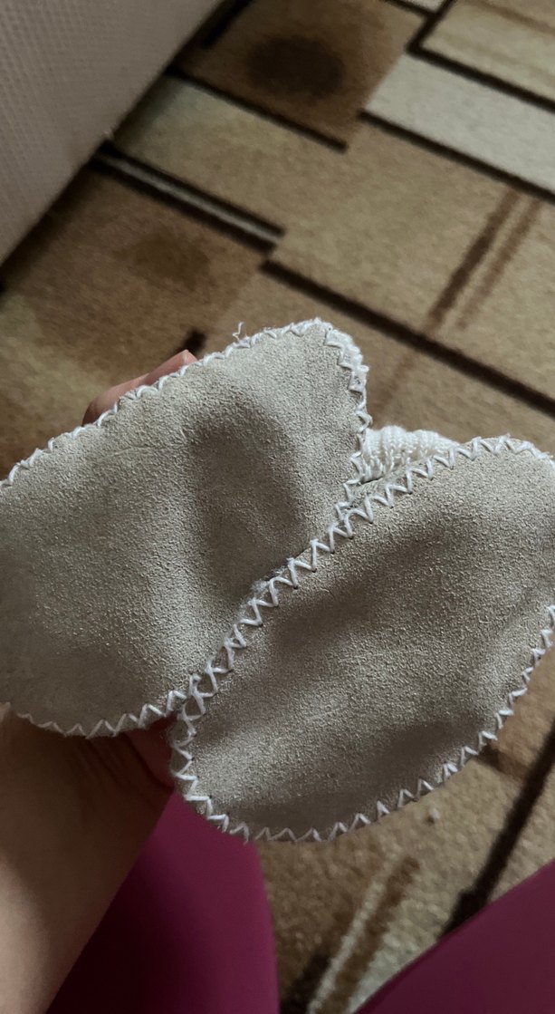 Kız Çocuk Gri Örgü Ev Botu - Görsel 2