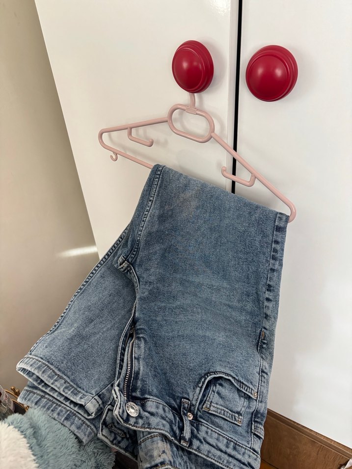 Düğmeli Mavi Geniş Kesim Kadın Kot Pantolon - Görsel 4