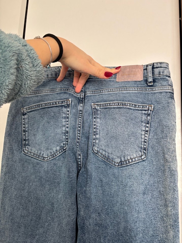 Düğmeli Mavi Geniş Kesim Kadın Kot Pantolon - Görsel 2