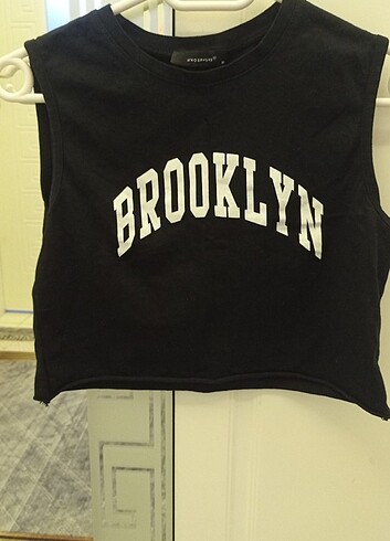 Siyah Crop Bluz