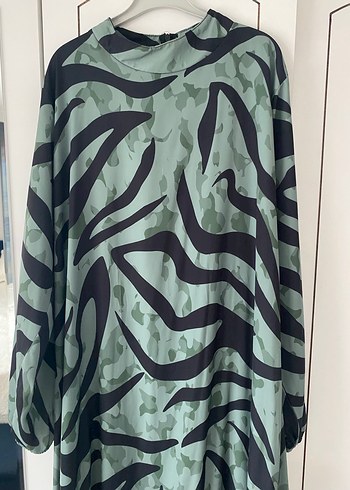 Uzun Elbise 46 48 beden kumaş satensi çekme yapmaz - Görsel 2