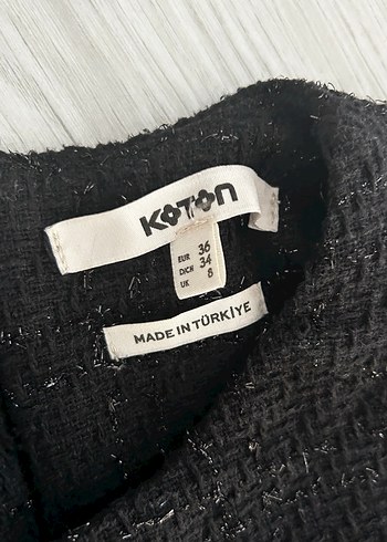 Koton Siyah V Yaka Kolsuz Elbise