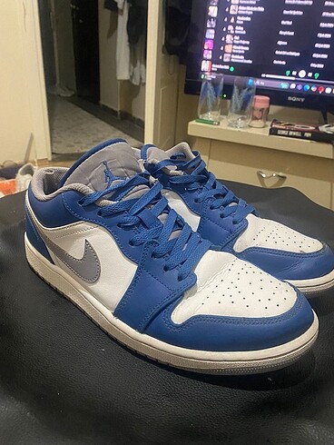 Nike Air Jordan 1