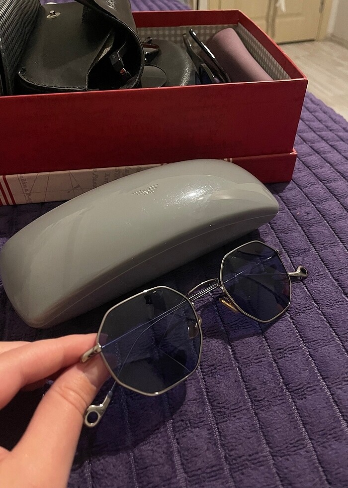 Mavi gözlük - Görsel 2