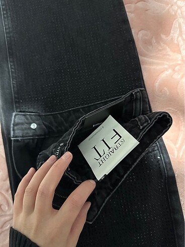 Tek adet taşlı jean