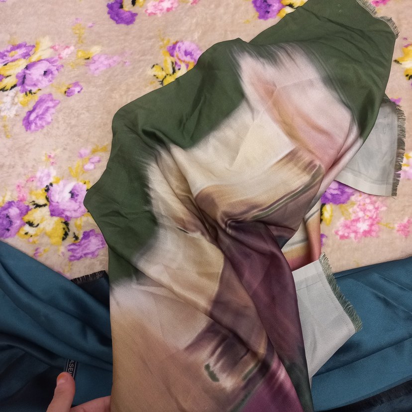 Çok Renkli, İpeksi Kadın Fular - Görsel 2