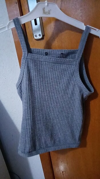m Beden beyaz Renk 2 tanesi 70 tanesi 40