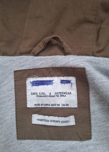 Kız Çocuk Kahverengi Kapüşonlu Düğmeli Ceket - Görsel 3