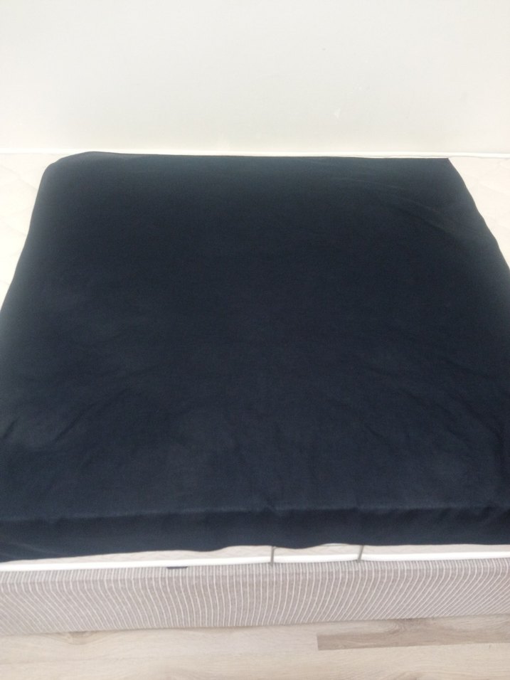 Siyah ve koyu lacivert eşarp - Görsel 4