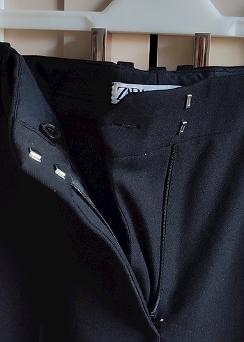 Zara SIFIR,ZARA Düğmeli Siyah Kadın Kumaş Pantolon