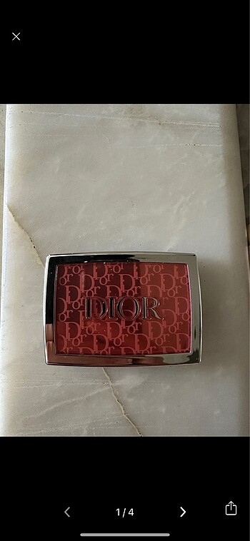 Dior allık