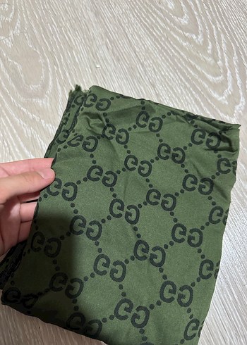 Gucci desen şal