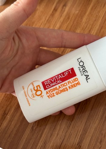 L'Oréal Paris SPF 50+ Yüz Güneş Kremi - Görsel 2