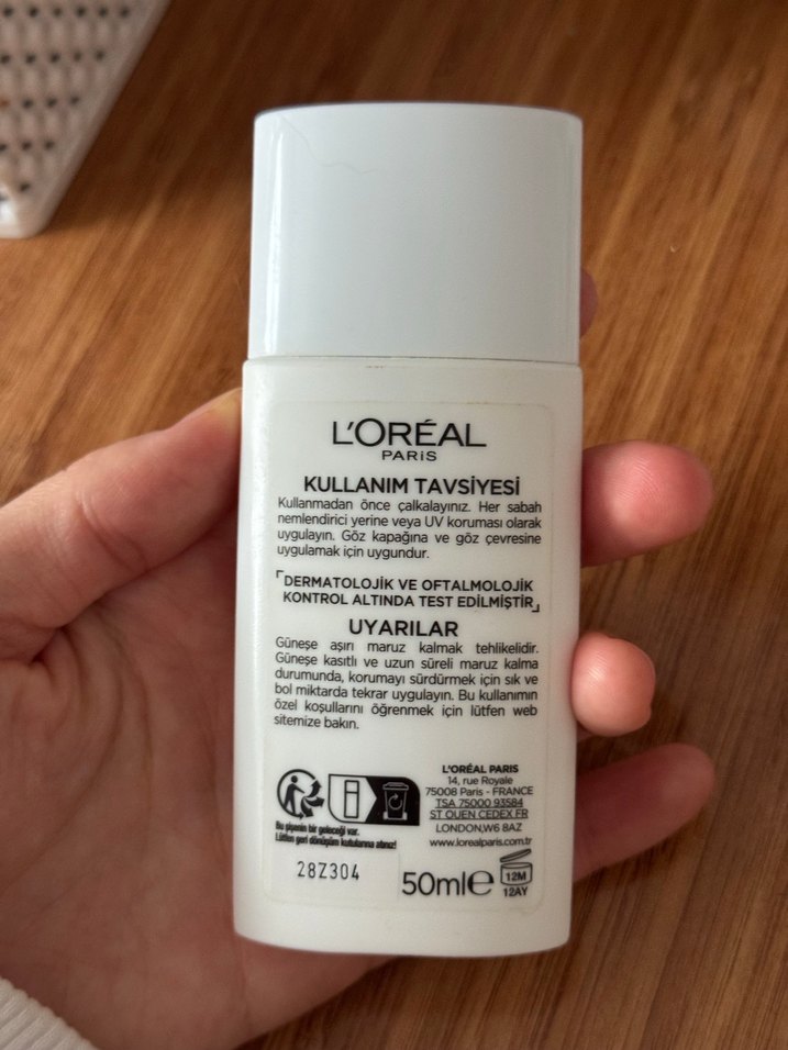 L'Oréal Paris SPF 50+ Yüz Güneş Kremi - Görsel 3