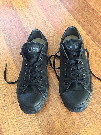 Siyah Converse