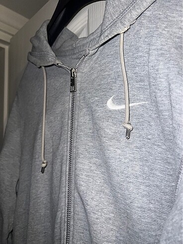 s Beden Nike hırka