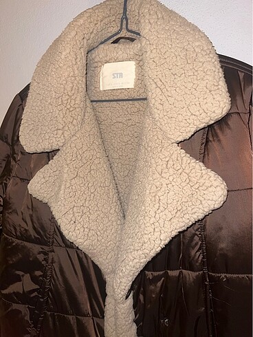 Stradivarius Stradivarius kürklü mont