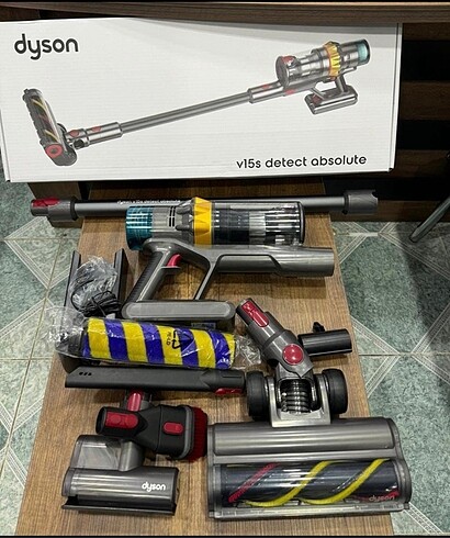 ORİJİNAL DYSON SÜPÜRGE MAKİNESİ V15