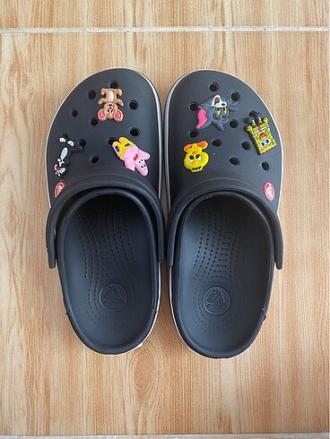 Crocs