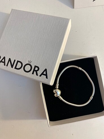 Pandora pandora