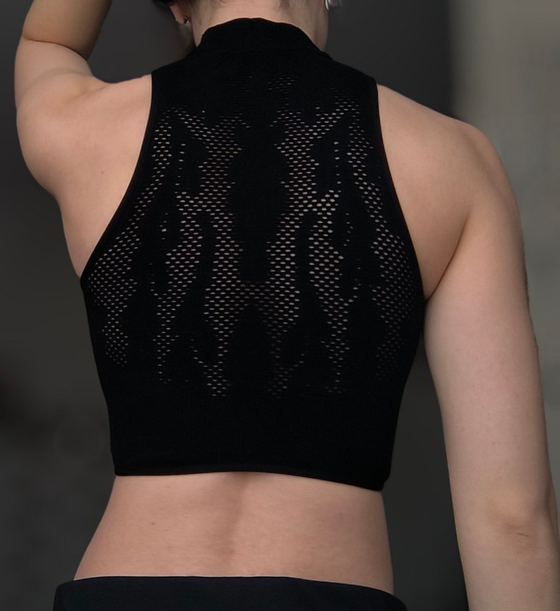 Urban Outfitters Siyah Delikli Dantelli Büstiyer - Görsel 3