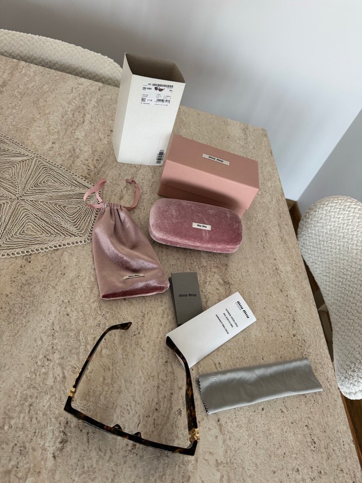 Miu Miu 09WS VAU06B 53 Güneş Gözlüğü - Görsel 2