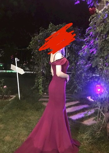 Abiye Mor Askılı Düşük Omuz Detaylı Abiye Elbise