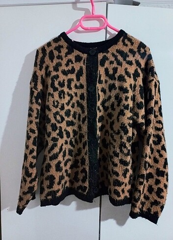 m Beden LEOPAR DESENLİ KALIN ŞIK TRİKO HIRKA