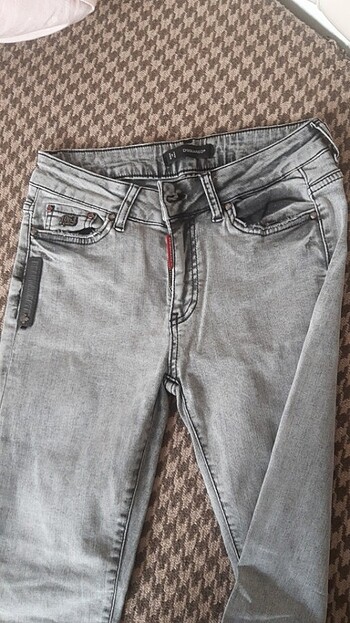 Dsquared2