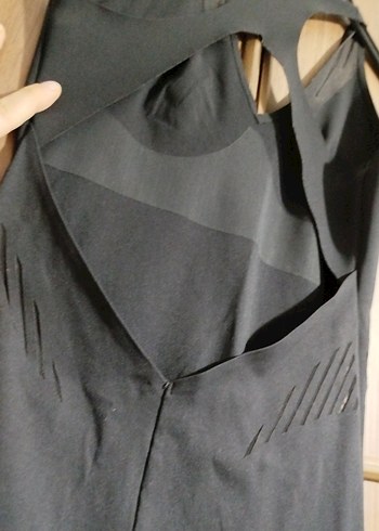 Siyah V Yaka İnce Askılı Uzun Kadın Spor Tulum - Görsel 4