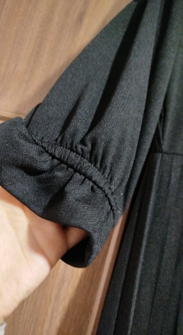 Uzun Pilili Siyah Kadın Elbise - Görsel 3