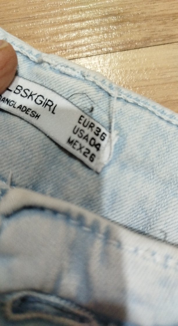 Düğmeli Mavi Mini Denim Şort - Görsel 3