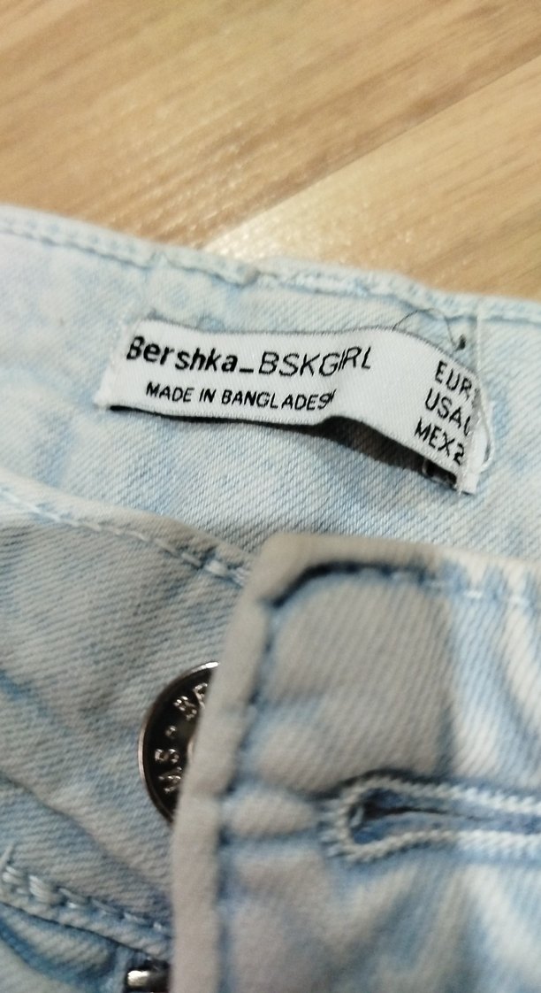 Düğmeli Mavi Mini Denim Şort - Görsel 2