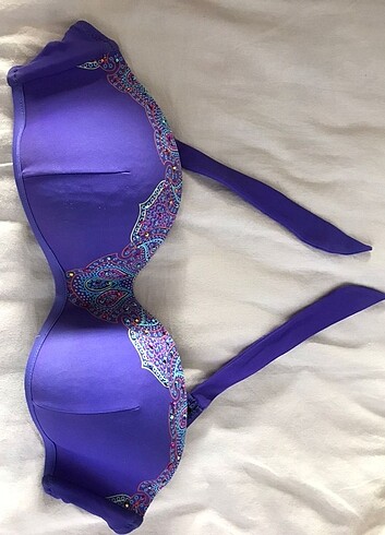 Bikini üstü 
