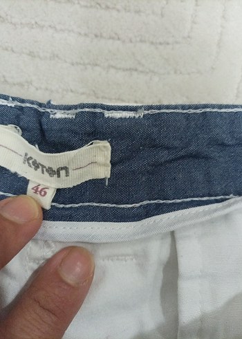 46 Beden Beyaz Kemerli Erkek Mini Şort