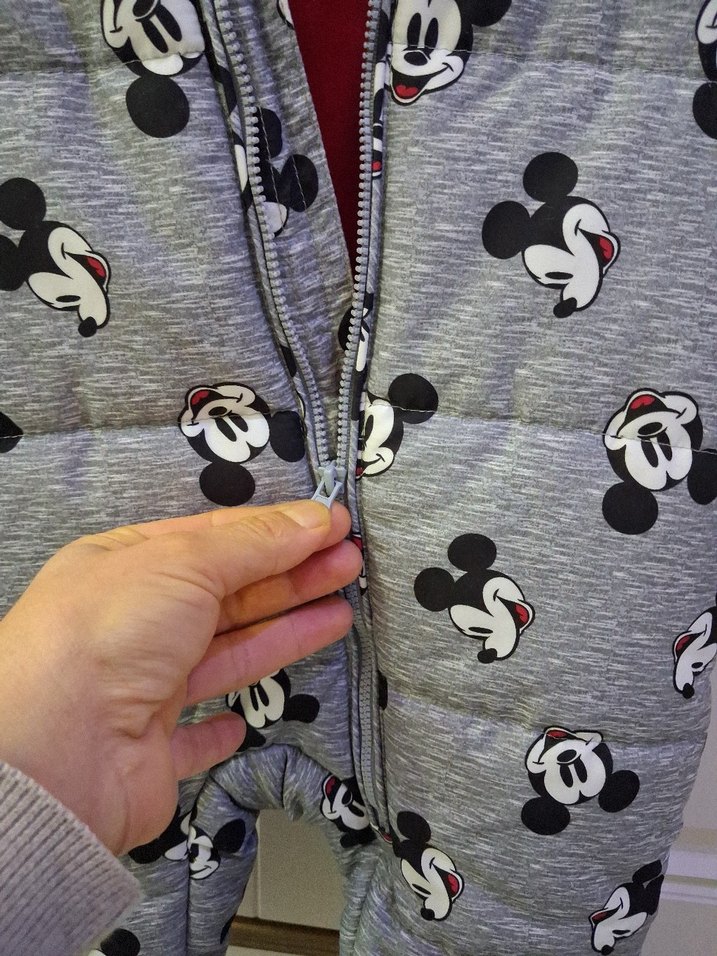 Gri Kapüşonlu Bebek Tulumu Mickey Desenli - Görsel 2