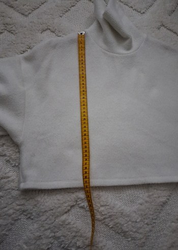 Beyaz Yüksek Yakalı Örgü Kadın Sweatshirt - Görsel 4