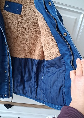 Düğmeli Kapüşonlu Erkek Çocuk Kot mont - Görsel 4