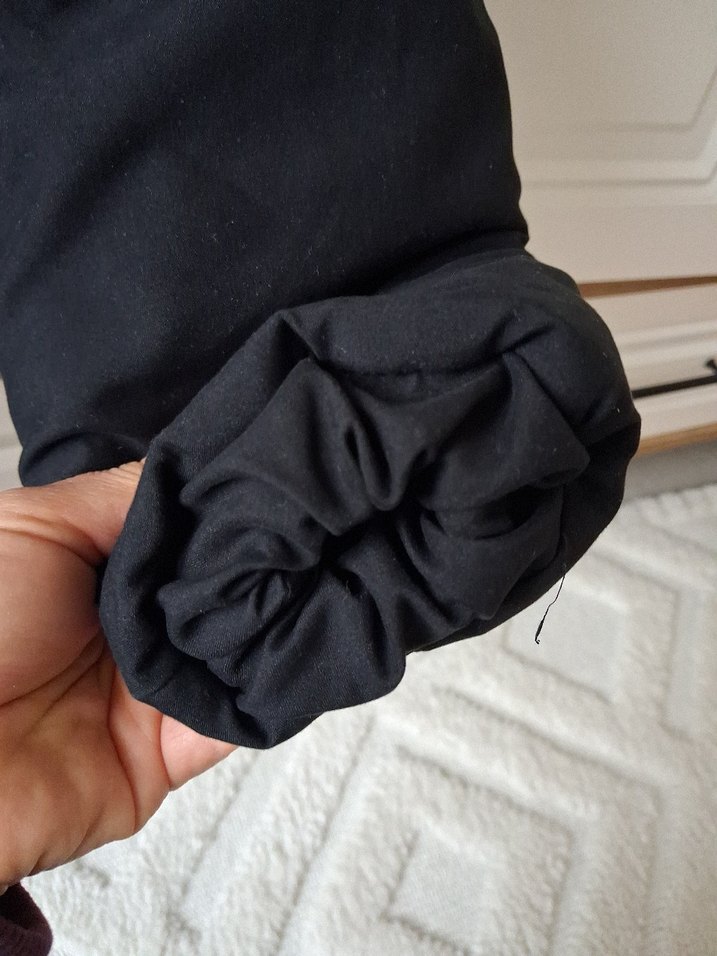 Kadın Siyah Kapüşonlu Fermuarlı Mont - Görsel 3