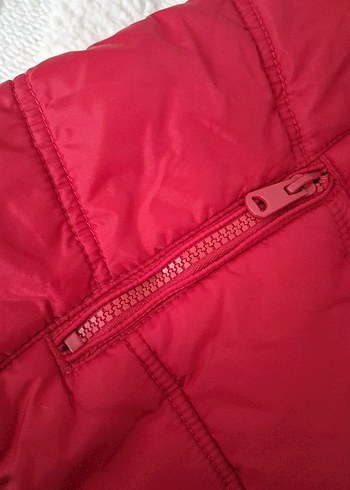 Kırmızı Kapüşonlu Fermuarlı Kadın Yelek - Görsel 9