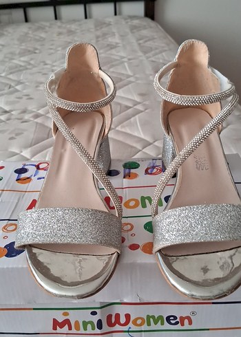 Gri Simli Blok Topuklu Kadın Abiye Ayakkabı - Görsel 7