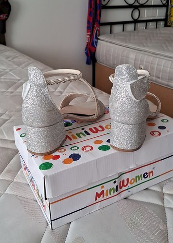 Gri Simli Blok Topuklu Kadın Abiye Ayakkabı - Görsel 5